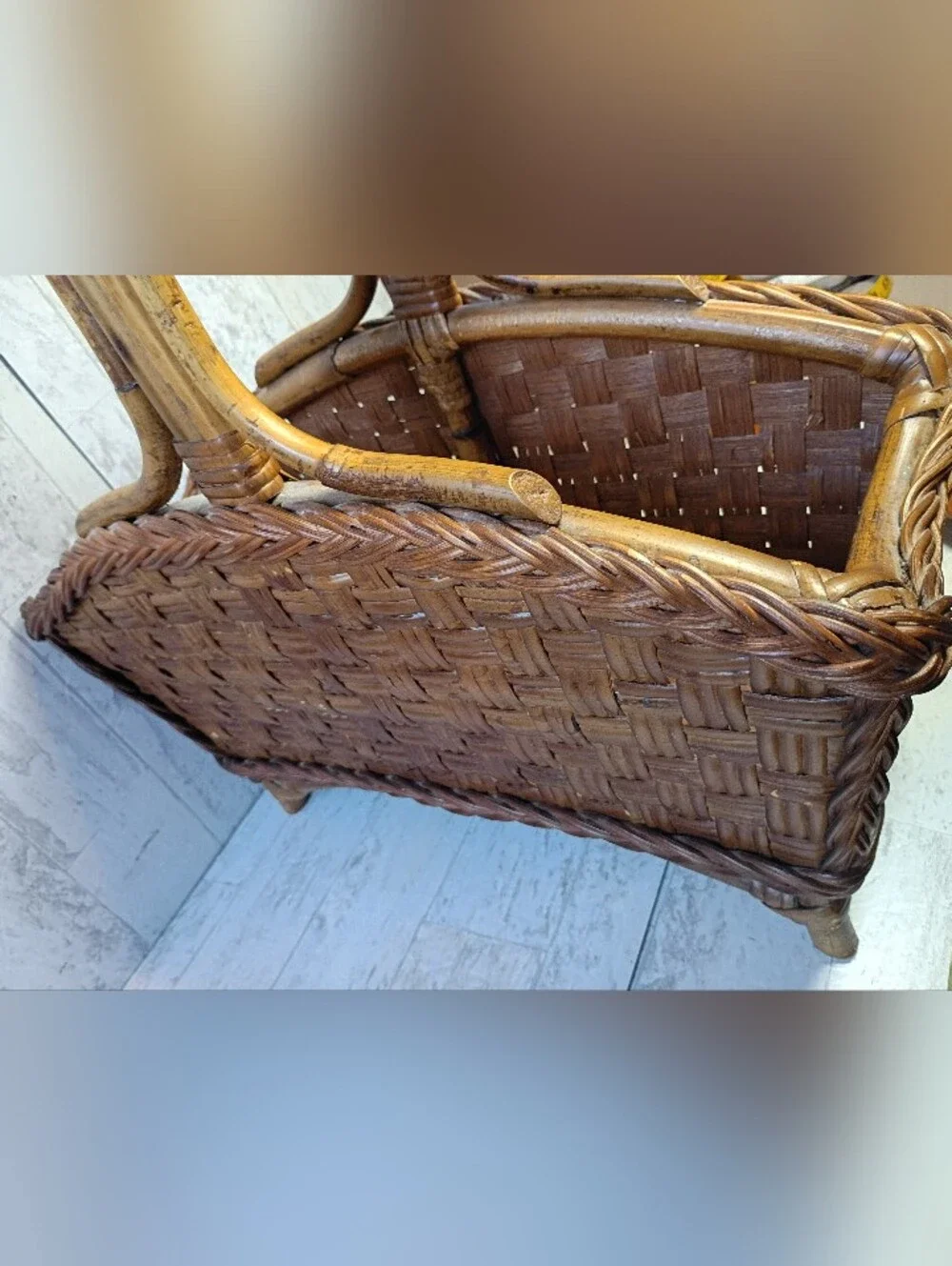 VTG Coastal FarmhWicker & Bamboo Handle  Magazine Newspaper Holder Storage Baske